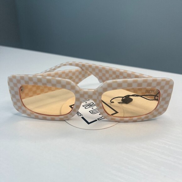 Indy Peach Cream Checkerboard Rectangular Sunglasses UV400 with Case - Picture 2 of 4
